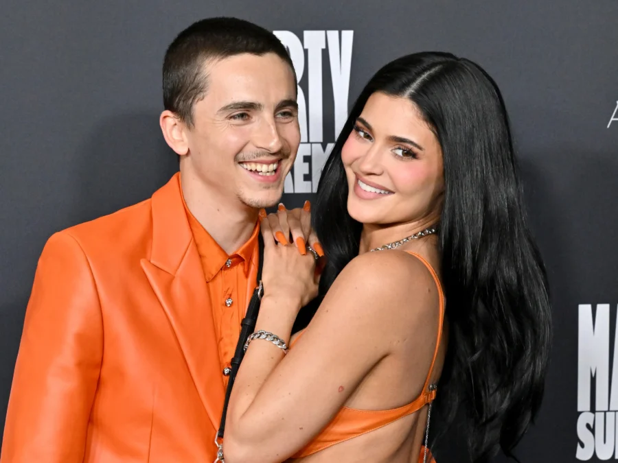 Kylie Jenner and Timothée Chalamet: A Complete Timeline of Their Unexpected Hollywood Love Story 2 2250913218